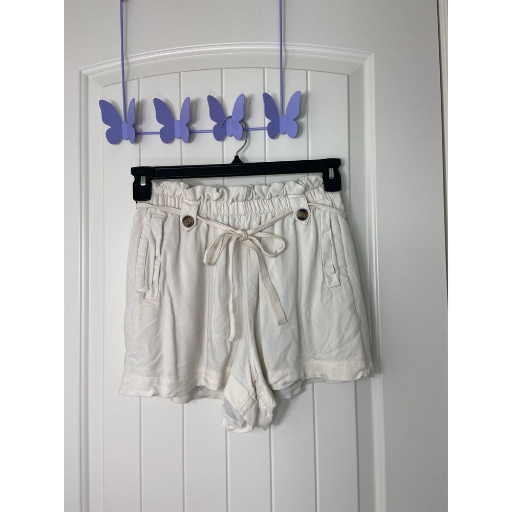 EUC American Eagle women's cream elastic stretch waist belted casual‎ shorts M
